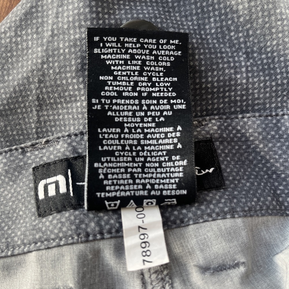 Travis Mathew Gray Golf Shorts Mens 36‎ Stretch Quick Dry Outdoor Athletic - Picture 7 of 7